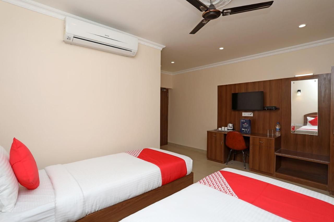 Hotel Oyo 13528 Kumud Plaza Bhubaneswar Exterior foto