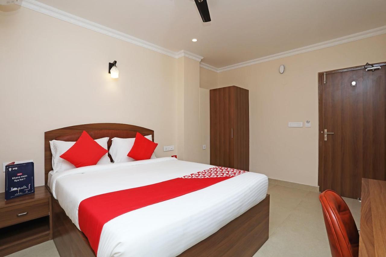 Hotel Oyo 13528 Kumud Plaza Bhubaneswar Exterior foto